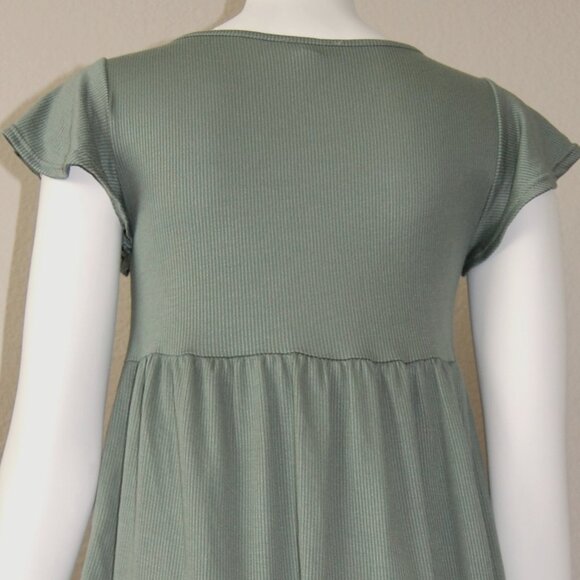 See You Monday, Juniors Size M (32" Bust), Green Robe & Flare,Tiered Rayon Dress - Picture 4 of 7